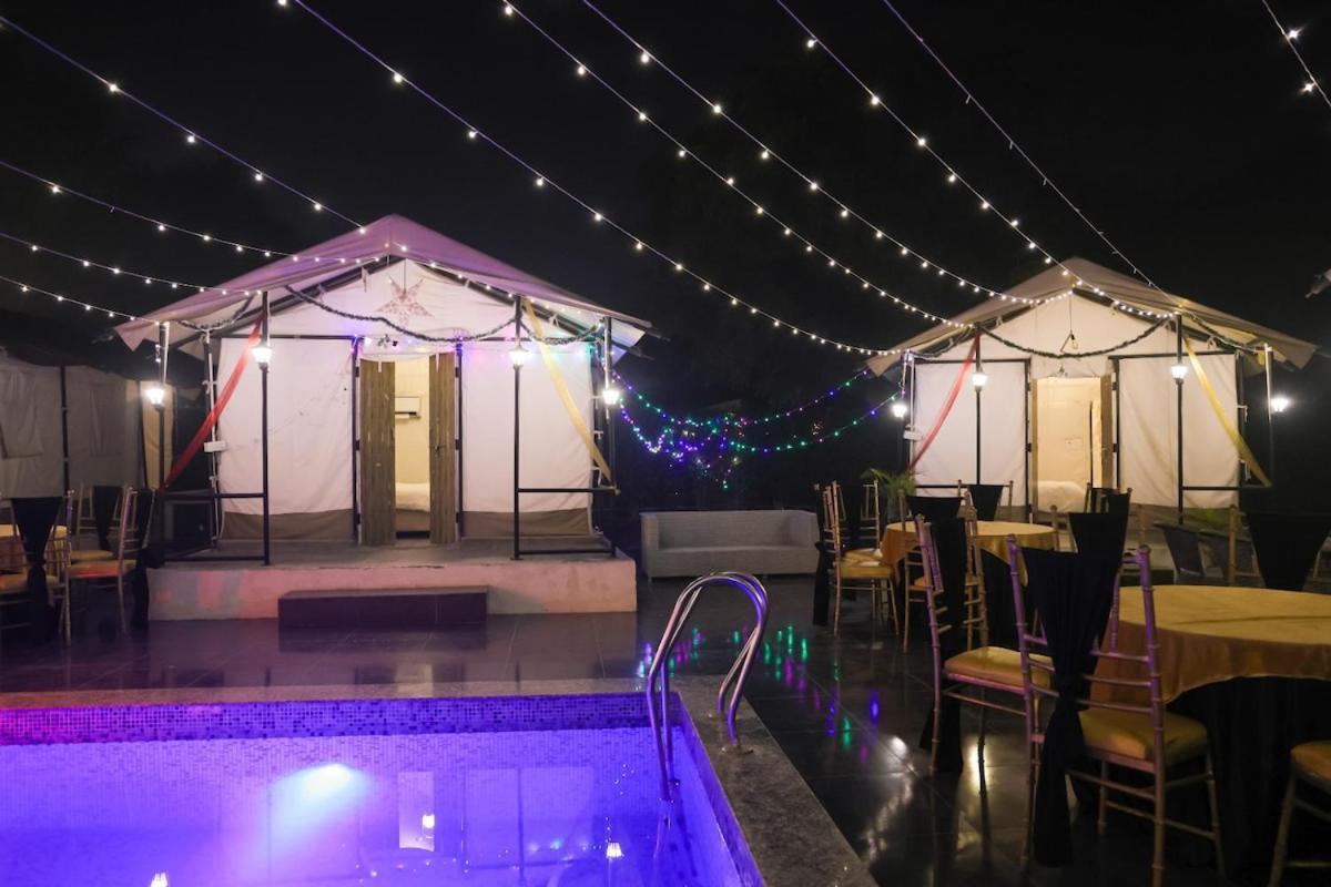 Luxury Farmhouse In Chhatarpur With Pool Νέο Δελχί Εξωτερικό φωτογραφία